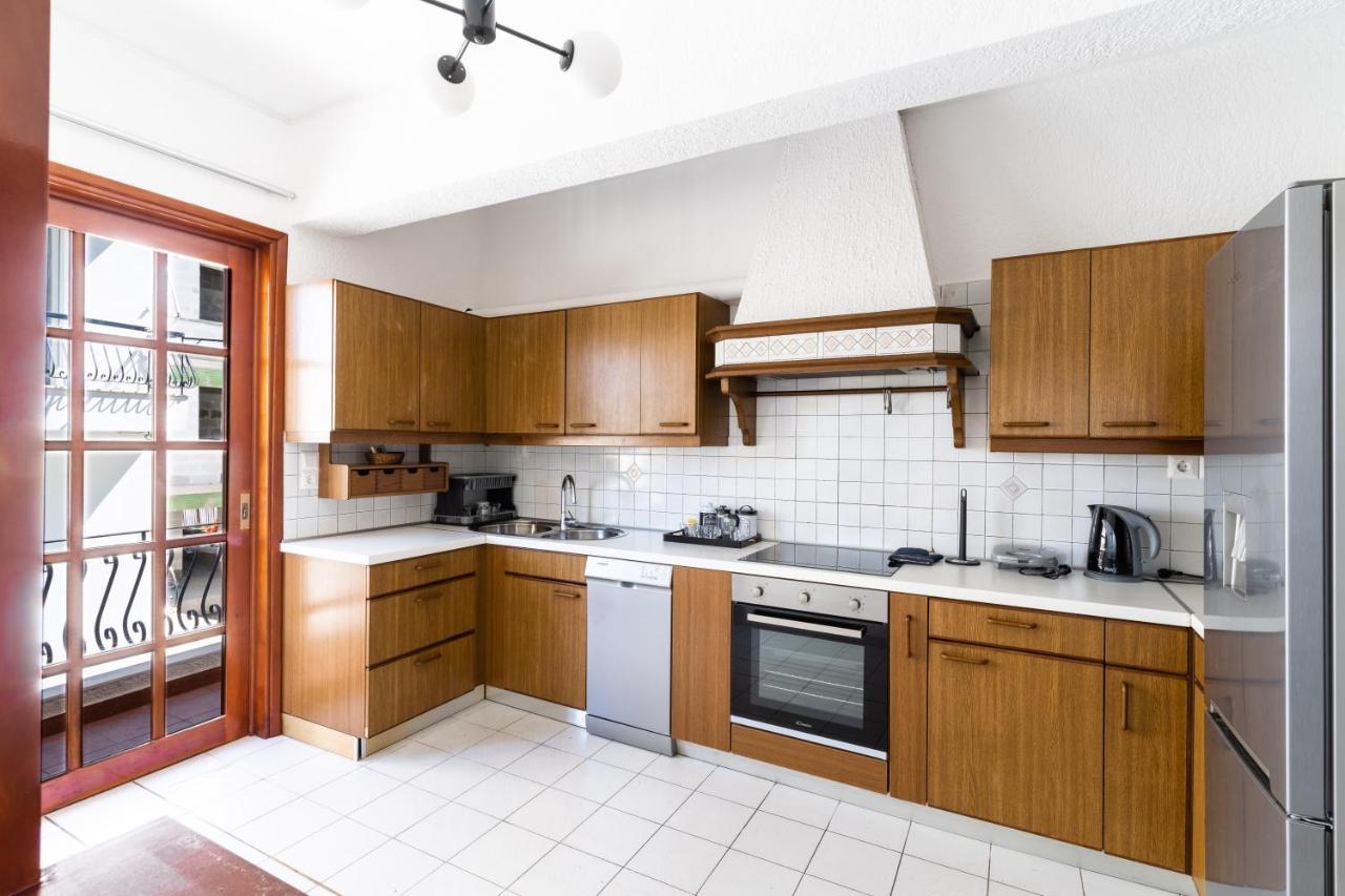Aiolos Luxury Alimos Center Suite II Near The Sea أثينا المظهر الخارجي الصورة